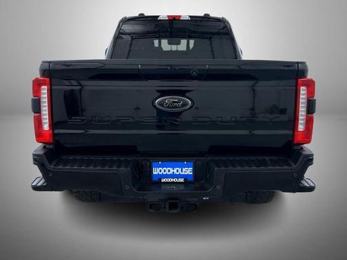 2024 Ford F-350 Lariat Super Duty