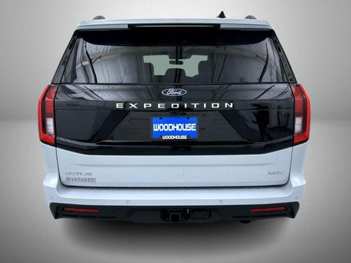 Space Silver 2026 Ford Expedition Max Active
