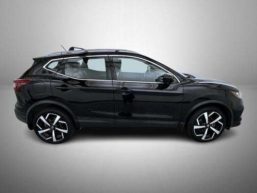 2021 Nissan Rogue Sport SL