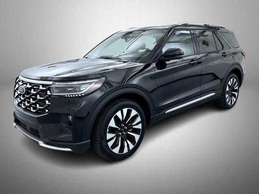 Black Metallic 2025 Ford Explorer Platinum
