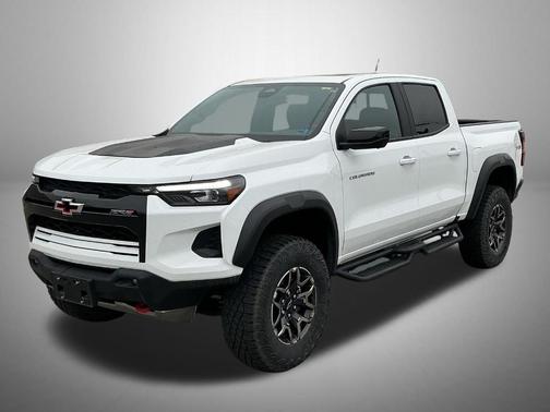 Summit White 2024 Chevrolet Colorado ZR2