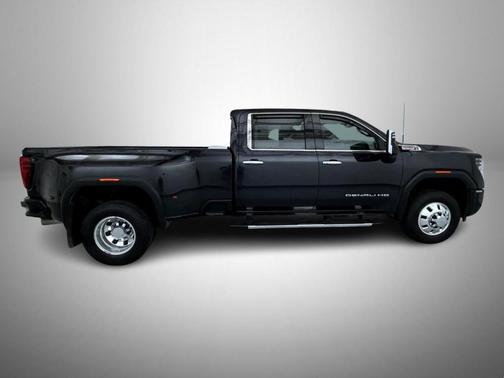 2024 GMC Sierra 3500 Denali
