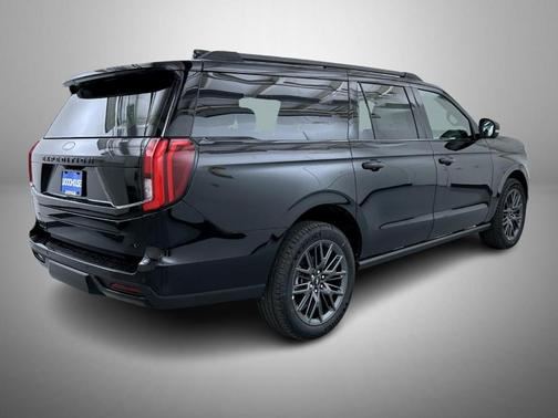 Agate Black Metallic 2027 Ford Expedition Max Platinum