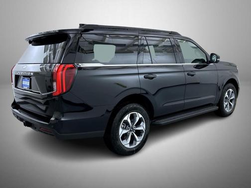 Agate Black Metallic 2027 Ford Expedition ACTIVE