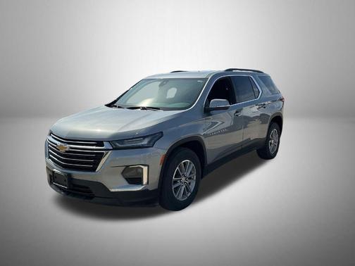 Sterling Gray Metallic 2023 Chevrolet Traverse LT Cloth