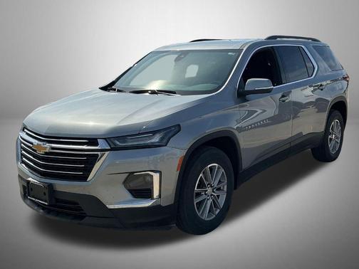 Sterling Gray Metallic 2023 Chevrolet Traverse LT Cloth