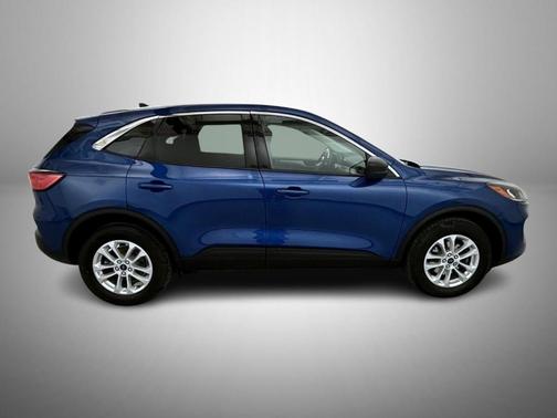 Atlas Blue Metallic 2022 Ford Escape SE