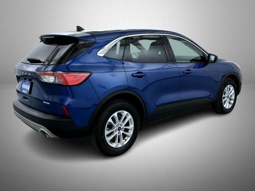 Atlas Blue Metallic 2022 Ford Escape SE