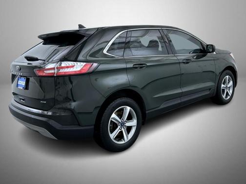 Forged Green Metallic 2022 Ford Edge SEL