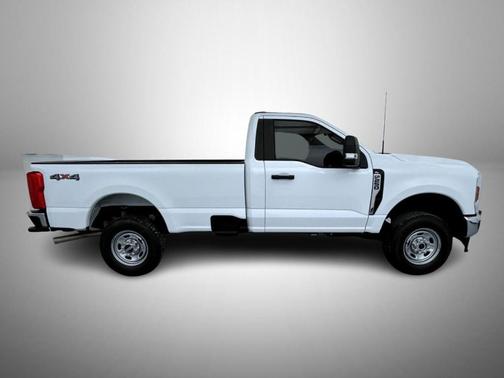 2025 Ford F-250 XLT