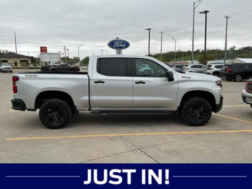 Silver Ice Metallic 2021 Chevrolet Silverado 1500 LT Trail Boss
