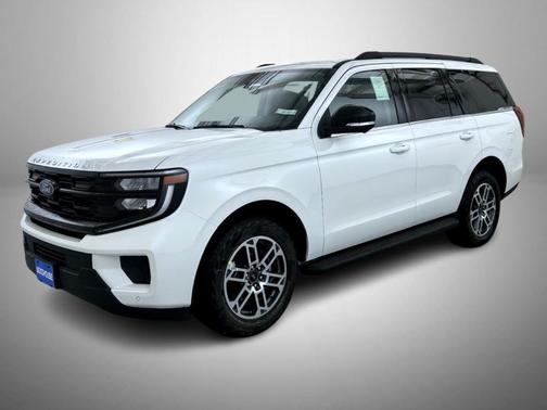 Star White 2026 Ford Expedition Active