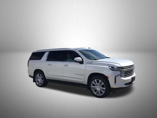 Iridescent Pearl Tricoat 2023 Chevrolet Suburban High Country