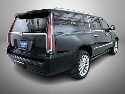 2018 Cadillac Escalade ESV Premium Luxury