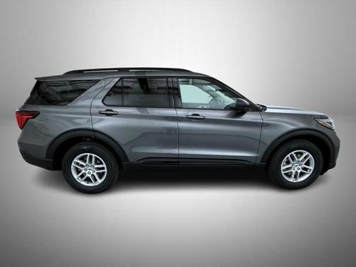 Carbonized Gray Metallic 2026 Ford Explorer Active