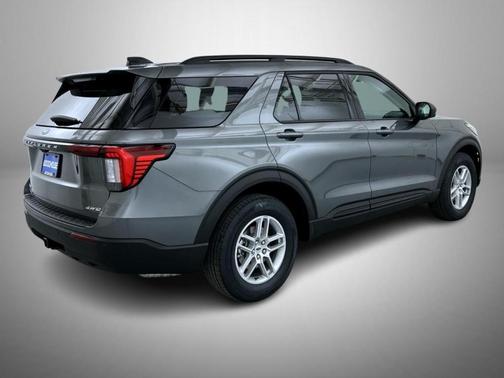 Carbonized Gray Metallic 2026 Ford Explorer Active