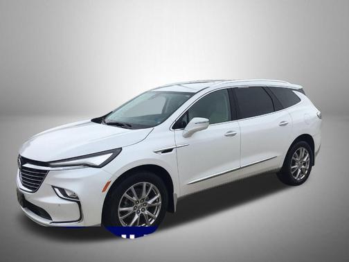 White Frost Tri-Coat 2024 Buick Enclave Premium