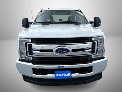 Oxford White 2019 Ford F-250 XLT
