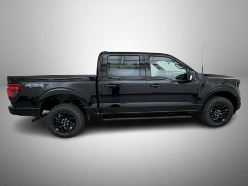 Agate Black Metallic 2026 Ford F-150 XLT