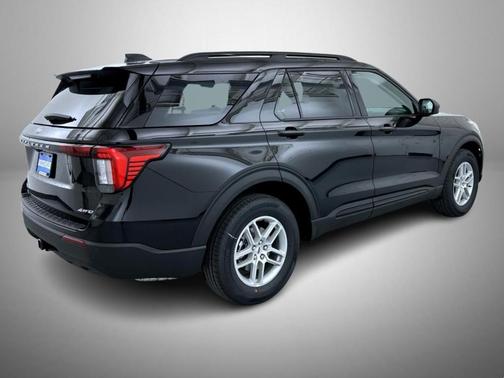 Agate Black Metallic 2026 Ford Explorer Active