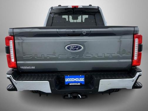 Carbonized Gray Metallic 2026 Ford F-250 Lariat