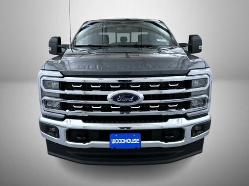 Carbonized Gray Metallic 2026 Ford F-250 Lariat