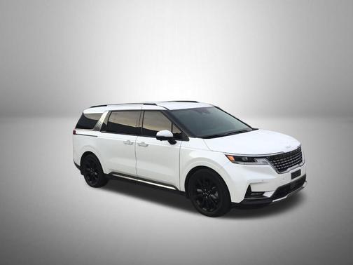 2024 Kia Carnival SX