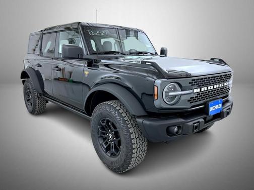 Shadow Black 2026 Ford Bronco Badlands