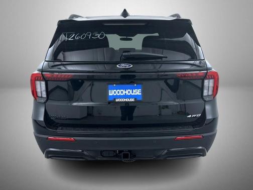 Agate Black Metallic 2026 Ford Explorer ST-Line