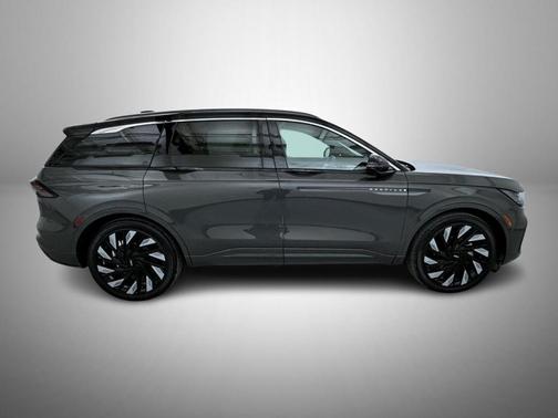 2024 Lincoln Nautilus Black Label