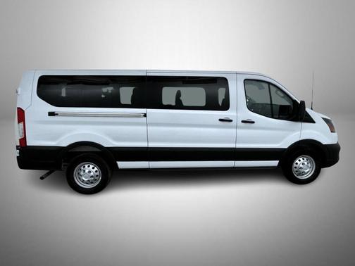 2025 Ford Transit-350 XL