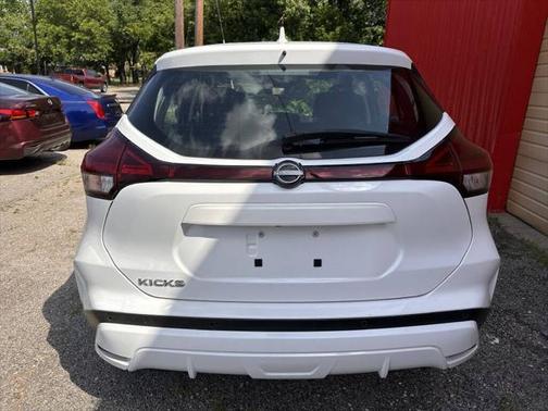 2023 Nissan Kicks S