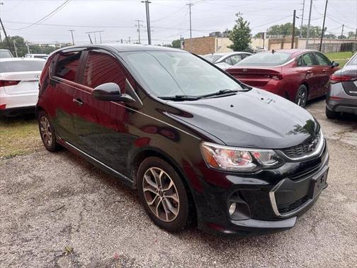 2020 Chevrolet Sonic FWD Hatchback LT 5-Door