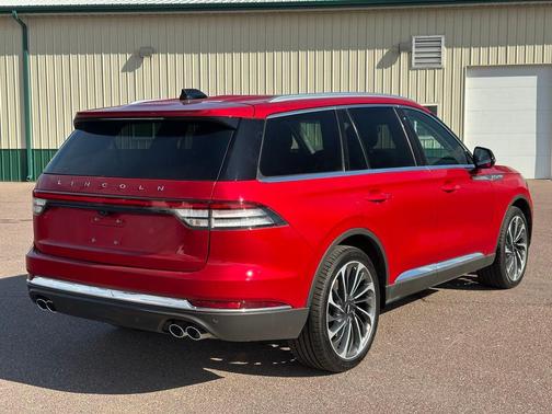 Red Carpet Metallic Tinted Clearcoat 2025 Lincoln Aviator Reserve AWD