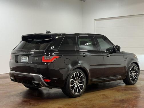 2022 Land Rover Range Rover Sport HSE Silver Edition