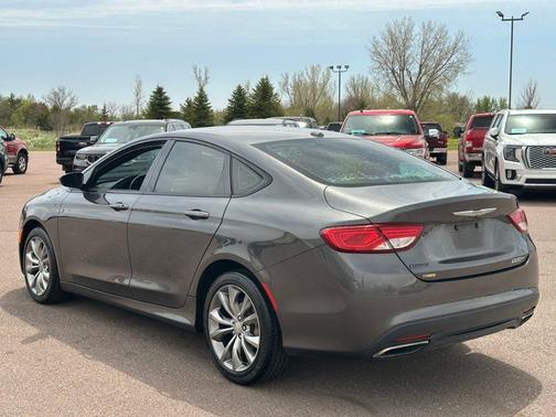 Granite Crystal Metallic Clearcoat 2015 Chrysler 200 S