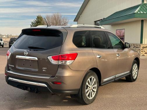 Java Metallic 2015 Nissan Pathfinder SL