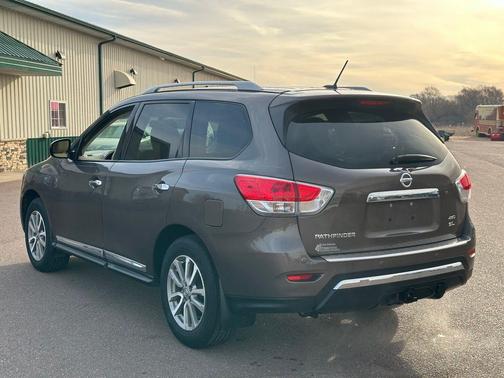 Java Metallic 2015 Nissan Pathfinder SL