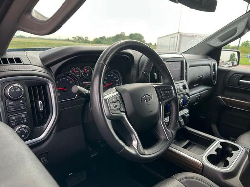 Black 2021 Chevrolet Silverado 1500 RST