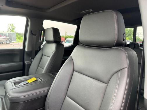 Black 2021 Chevrolet Silverado 1500 RST