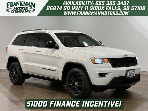 2017 Jeep Grand Cherokee Laredo