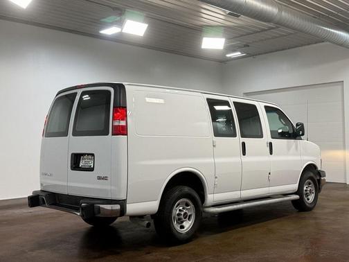2024 GMC Savana 2500 Work Van