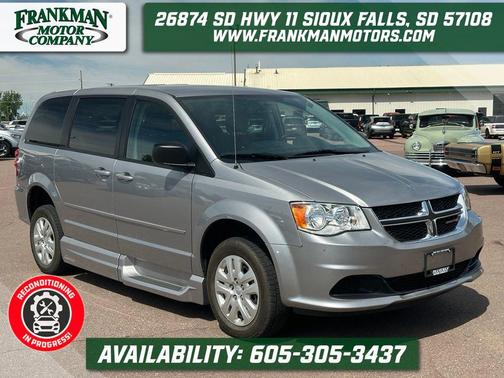 Billet Silver Metallic Clearcoat 2016 Dodge Grand Caravan AVP/SE