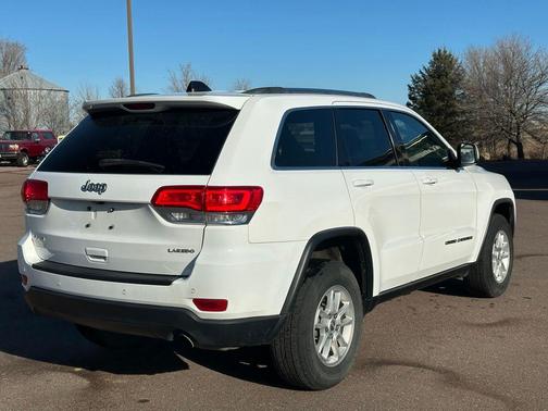 2018 Jeep Grand Cherokee Laredo E
