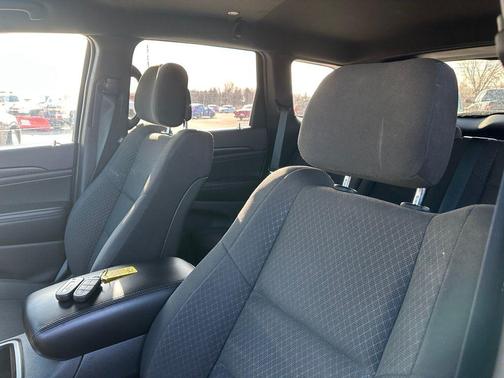 2018 Jeep Grand Cherokee Laredo E