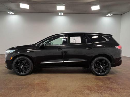 2023 Buick Enclave Essence AWD