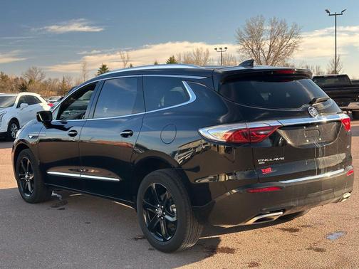2023 Buick Enclave Essence AWD