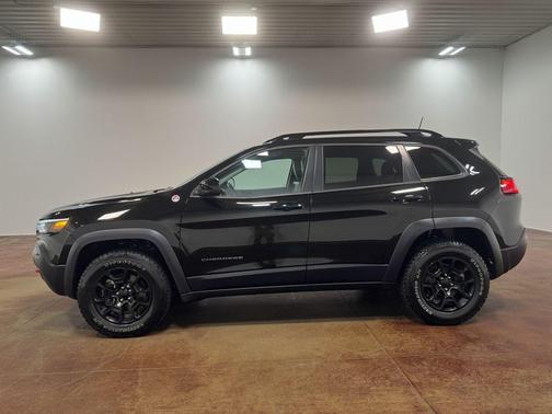 2022 Jeep Cherokee Trailhawk