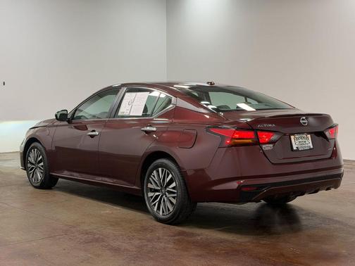 Garnet Pearl Metallic 2025 Nissan Altima 2.5 SV