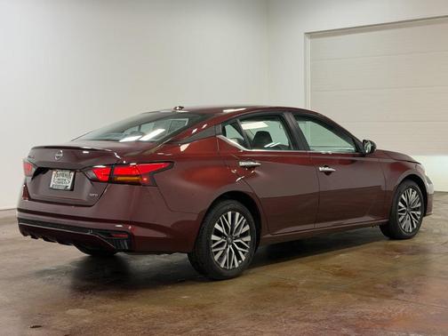 Garnet Pearl Metallic 2025 Nissan Altima 2.5 SV